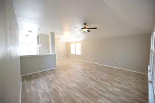 421 Stanley Falls Dr, Anna, TX 75409 - Photo 3