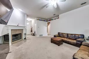 8233 Edgepoint Tr, Fort Worth, TX 76053 - Photo 5