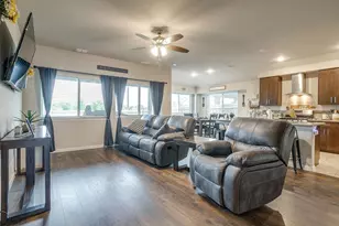 1004 Fairfax Dr, Godley, TX 76044 - Photo 7