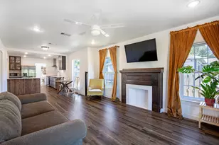 1239 Whitaker Ave, Dallas, TX 75216 - Photo 3