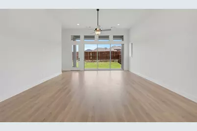 5009 Sandbrock Parkway, Aubrey, TX 76227 - Photo 15