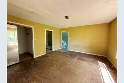 201 E San Antonio Avenue, Cooper, TX 75432 - Photo 13