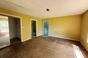 201 E San Antonio Ave, Cooper, TX 75432 - Photo 13