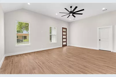 1540 Gardenside Drive, Dallas, TX 75217 - Photo 13