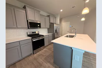 209 Irish Moss Drive, Fort Worth, TX 76052 - Photo 7