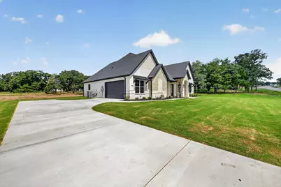1045 Arbor Vista Drive, Azle, TX 76020 - Photo 3