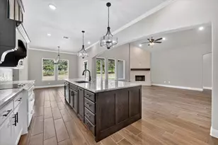 1045 Arbor Vista Dr, Azle, TX 76020 - Photo 15