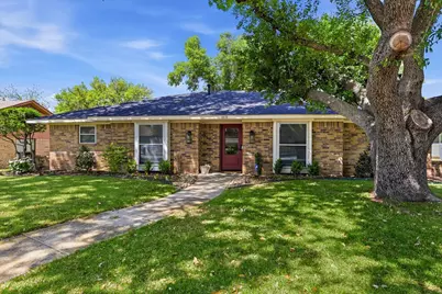 1519 Chisolm Trail, Lewisville, TX 75077 - Photo 3