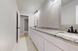 3205 Jamestown Dr, Forest Hill, TX 76140 - Photo 21