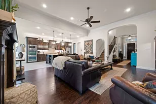 408 Blue Daze Ct, Burleson, TX 76028 - Photo 5