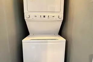 1226 Record Crossing Rd, Dallas, TX 75235 - Photo 9