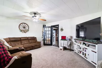 25099 Farm Road 137, Petty, TX 75470 - Photo 15