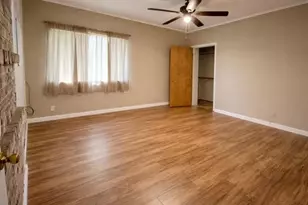 519 Berke St, Newark, TX 76071 - Photo 5