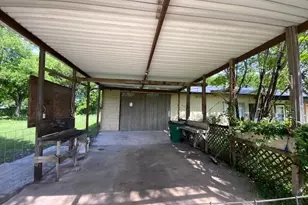 519 Berke St, Newark, TX 76071 - Photo 9