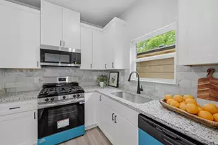 1015 Holiday, Sherman, TX 75090 - Photo 11