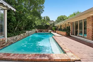 1015 Crowley Rd, Arlington, TX 76012 - Photo 31