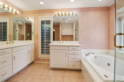 1015 Crowley Road, Arlington, TX 76012 - Photo 21