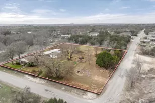 2708 Cedarhill St, Granbury, TX 76048 - Photo 29