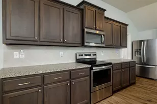 2525 Silver Fox Trl, Weatherford, TX 76087 - Photo 15