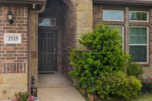 2525 Silver Fox Trl, Weatherford, TX 76087 - Photo 3