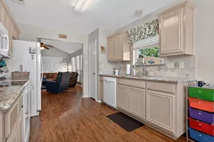 5700 Alicante Dr, Arlington, TX 76017 - Photo 11