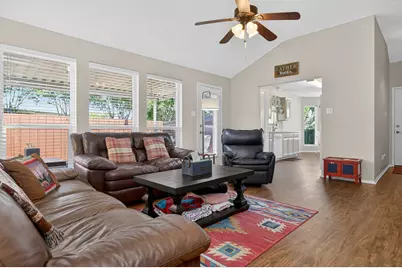 5700 Alicante Drive, Arlington, TX 76017 - Photo 3