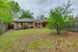 2804 S Fifth St, Garland, TX 75041 - Photo 11