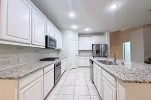 907 Bainbridge Ln, Garland, TX 75040 - Photo 11