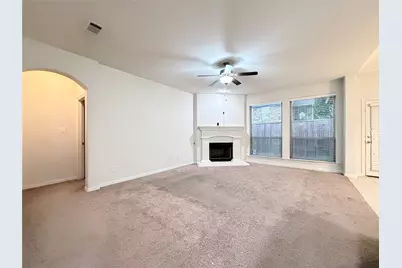 907 Bainbridge Lane, Garland, TX 75040 - Photo 9