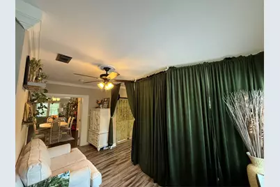 2517 Honeysuckle Avenue, Fort Worth, TX 76111 - Photo 13