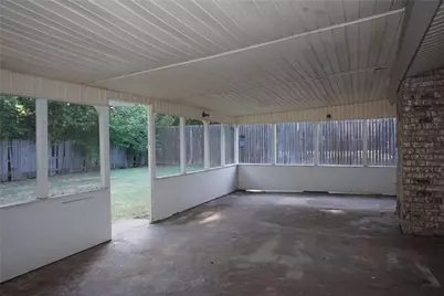 4704 Aspen Way, Haltom City, TX 76137 - Photo 11