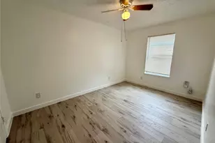 109 Wildwood Ct, Grapevine, TX 76051 - Photo 11