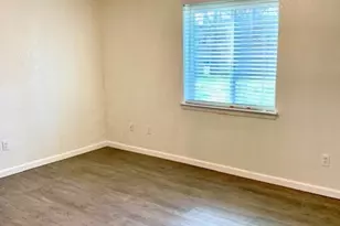 109 Wildwood Ct, Grapevine, TX 76051 - Photo 3