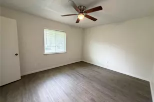 109 Wildwood Ct, Grapevine, TX 76051 - Photo 9
