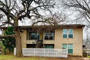 109 Wildwood Ct, Grapevine, TX 76051 - Photo 1