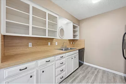 2247 Spanish Trail, Arlington, TX 76013 - Photo 9