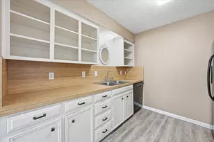 2247 Spanish Trail, Arlington, TX 76013 - Photo 9