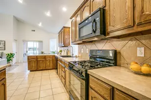 12852 Old MacGregor Ln, Fort Worth, TX 76244 - Photo 9