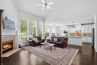 913 Royal Oaks Drive, McKinney, TX 75072 - Photo 3