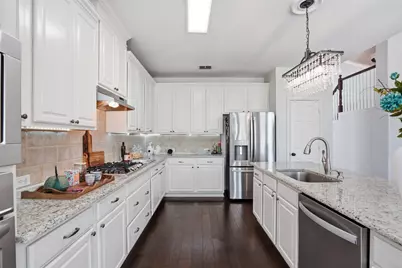 913 Royal Oaks Drive, McKinney, TX 75072 - Photo 11