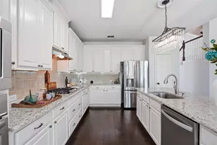 913 Royal Oaks Dr, McKinney, TX 75072 - Photo 11