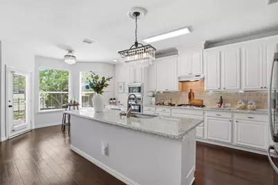 913 Royal Oaks Drive, McKinney, TX 75072 - Photo 9