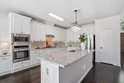 913 Royal Oaks Drive, McKinney, TX 75072 - Photo 9
