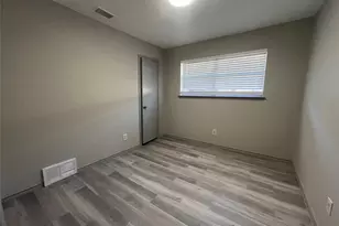 826 Skyline Dr, Duncanville, TX 75116 - Photo 11