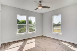 107 N Cherry Ln, Granbury, TX 76048 - Photo 17