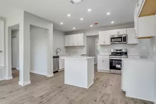 107 N Cherry Ln, Granbury, TX 76048 - Photo 9