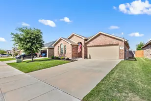 8917 Dameron Dr, Fort Worth, TX 76131 - Photo 3