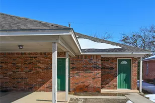 604 N Sewell Dr, Decatur, TX 76234 - Photo 1