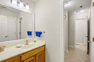 504 Buena Vista Ct, Granbury, TX 76049 - Photo 11