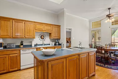 504 Buena Vista Court, Granbury, TX 76049 - Photo 13